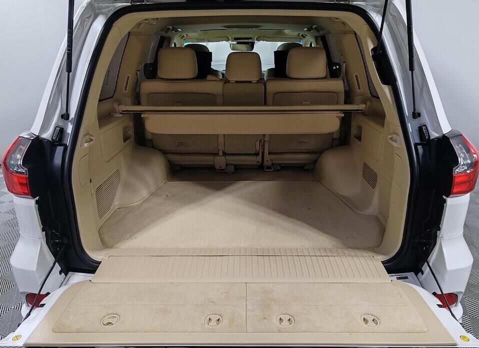 Lexus LX, III Рестайлинг 2 570 5.7 AT (367 л.с.) 4WD