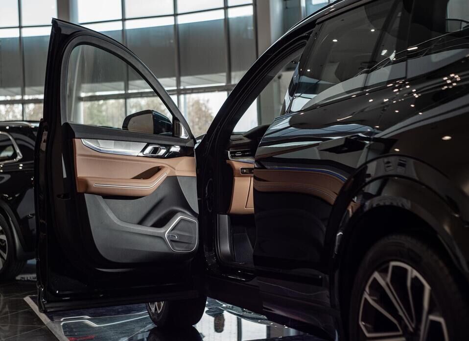 Lynk & Co 09 MHEV 2.0 AT (254 л.с.) 4WD