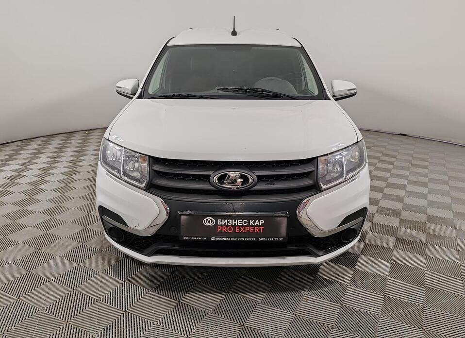 LADA (ВАЗ) Largus, I Рестайлинг 1.6 MT (106 л.с.)