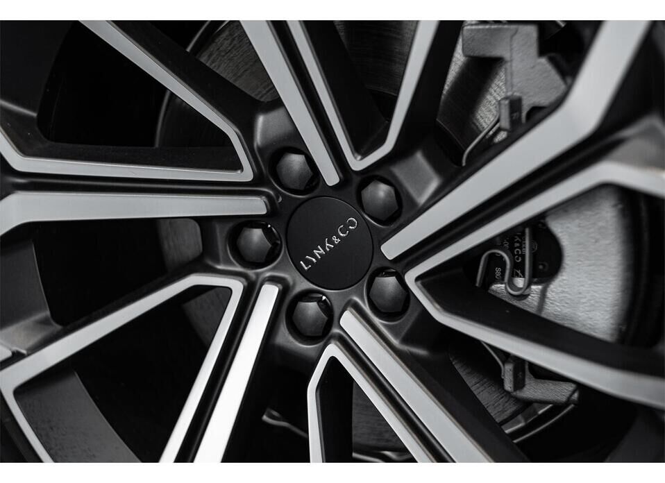 Lynk & Co 09 MHEV 2.0 AT (254 л.с.) 4WD